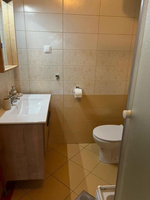 Apartman Laura Dramalj Pokój zdjęcie