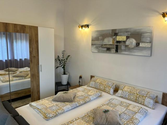 Apartman Laura Dramalj Pokój zdjęcie