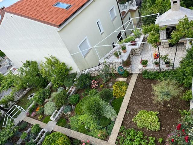 Apartman Laura Dramalj Pokój zdjęcie